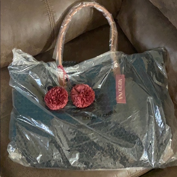 Merona Pom Pom Bag - Picture 4 of 8